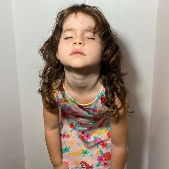 Meet your Posher, Brandy - Picture 3 of 3